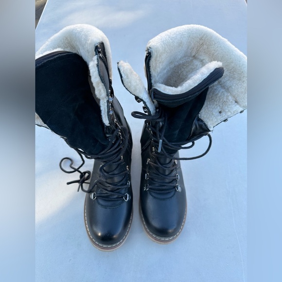 Royal Canadian LOUISE boots size 6 - Picture 2 of 13